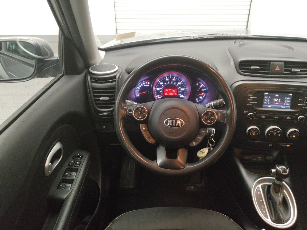 Used 2016 Kia Soul + FWD image 22