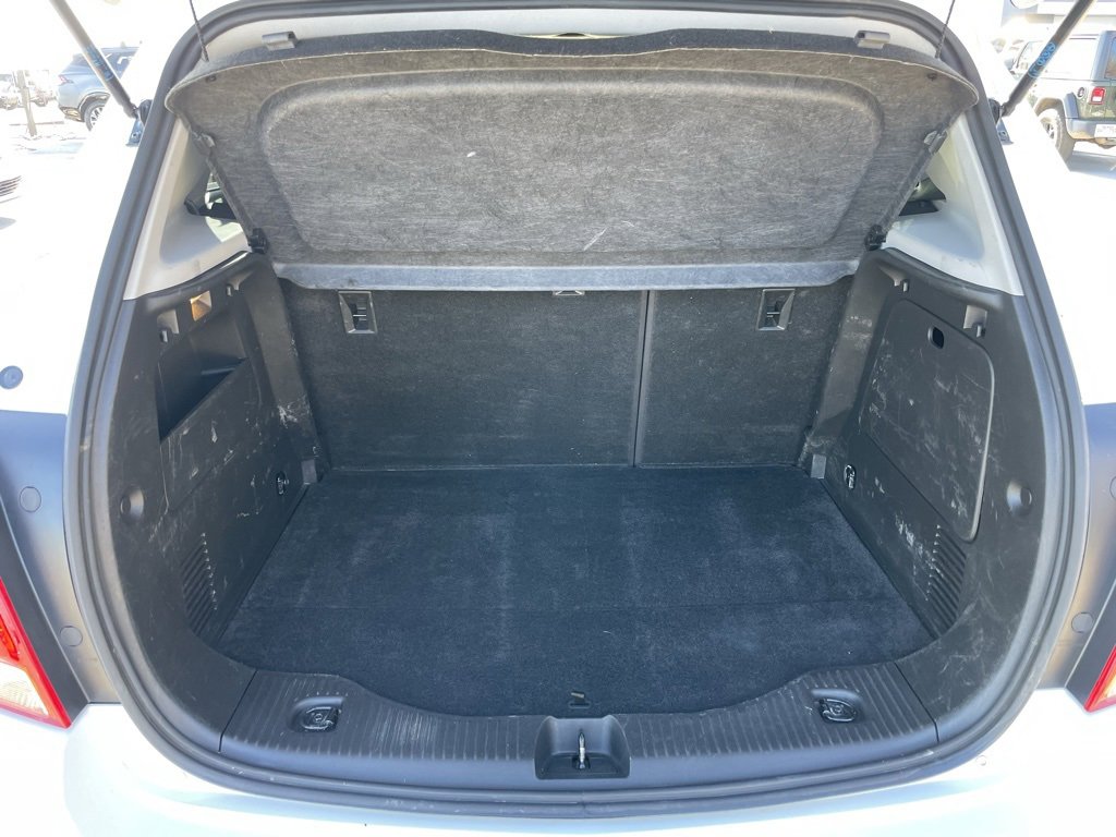 Used 2022 Chevrolet Trax LT w/ Sport Edition image 13