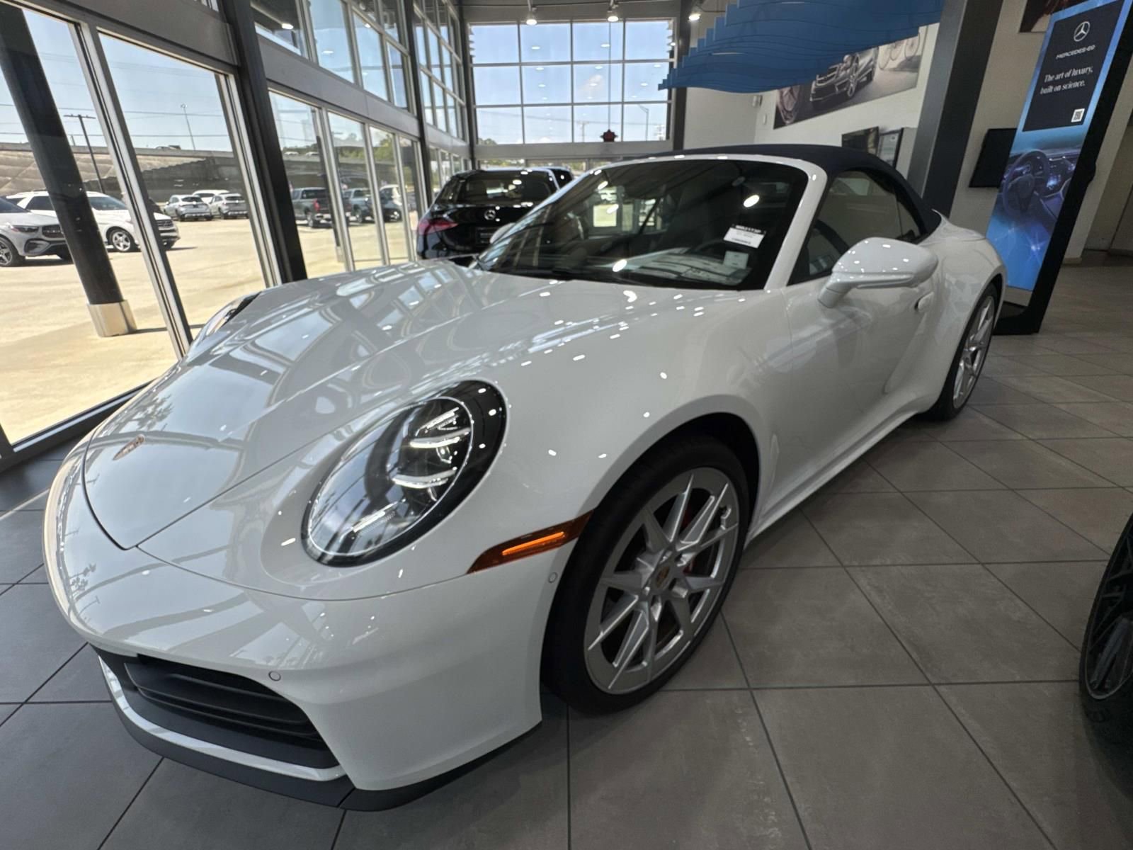 Used 2025 Porsche 911 Carrera image 31
