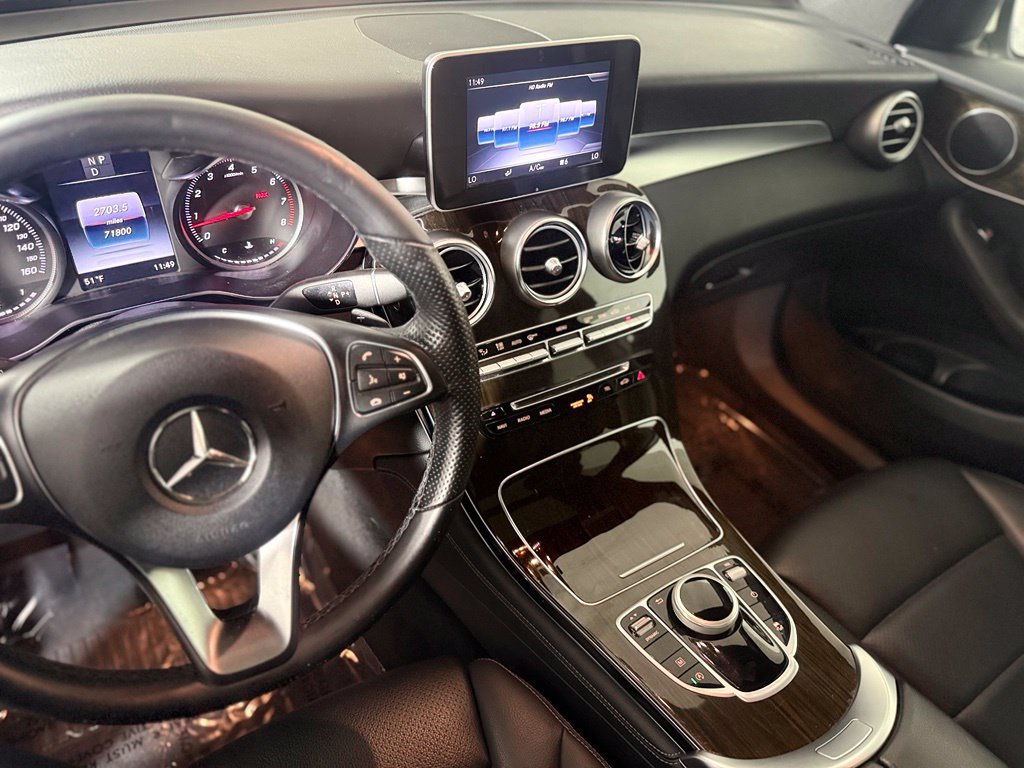 Used 2019 Mercedes-Benz GLC 300 4MATIC image 17