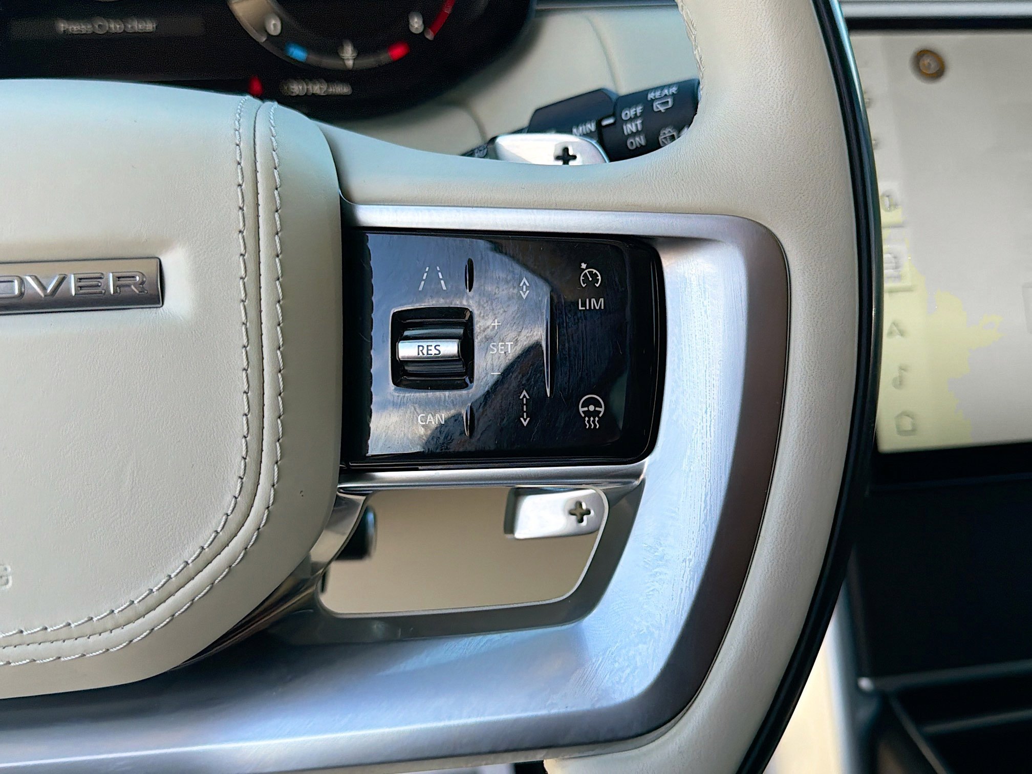 Used 2024 Land Rover Range Rover Autobiography AWD/4WD image 38