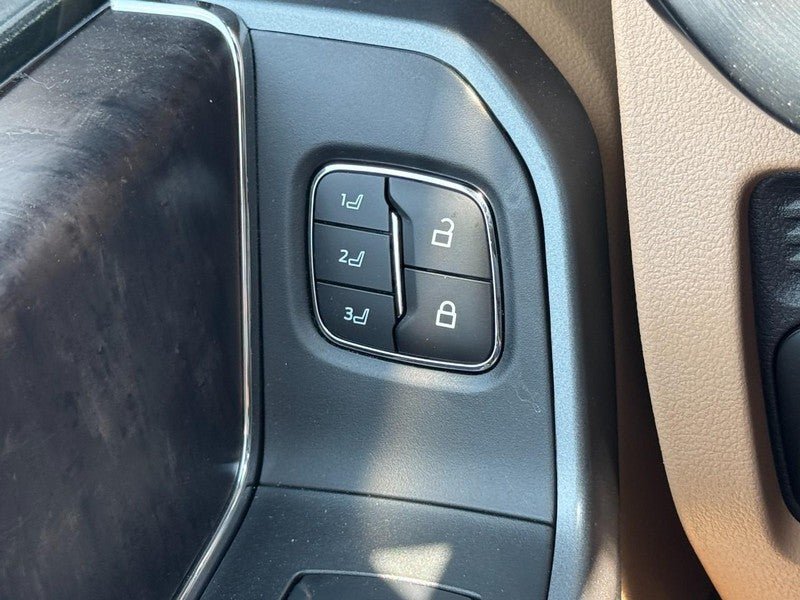 Used 2026 Ford F450 Lariat w/ Lariat Ultimate Package AWD/4WD image 17