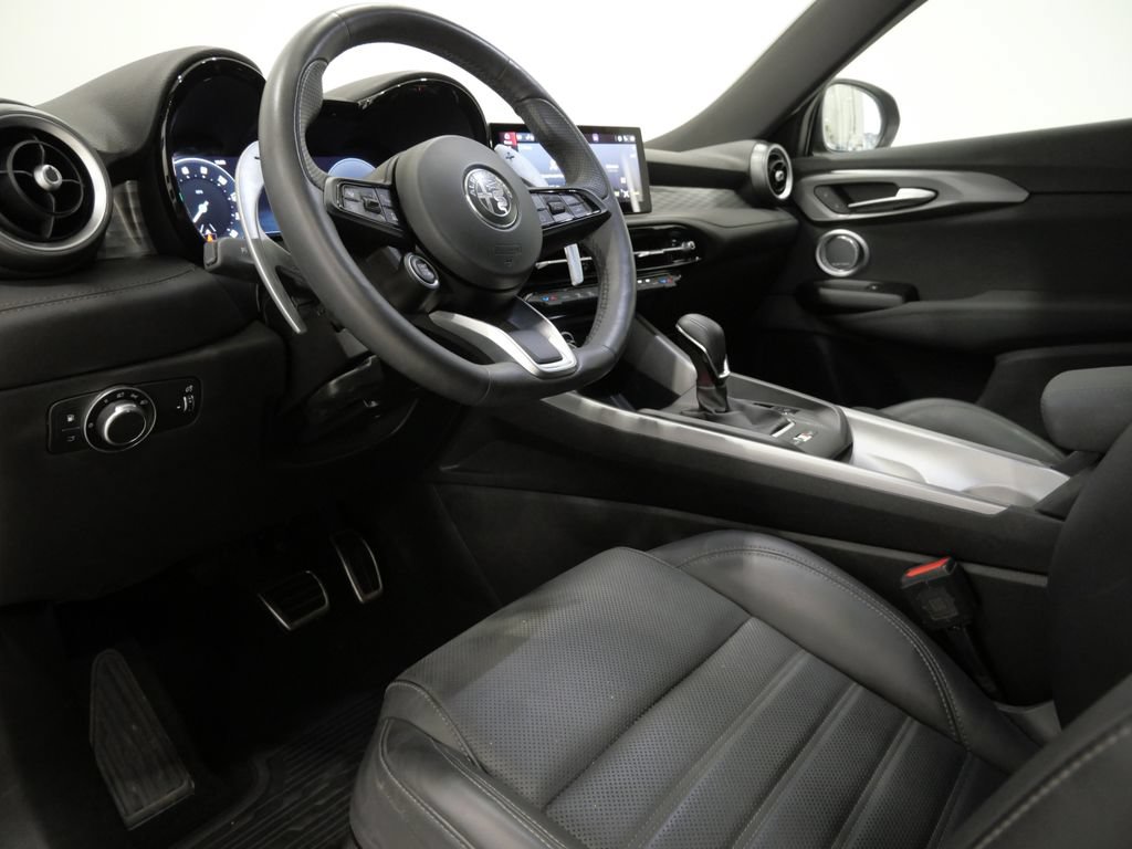 Used 2024 Alfa Romeo Tonale Ti AWD/4WD image 12