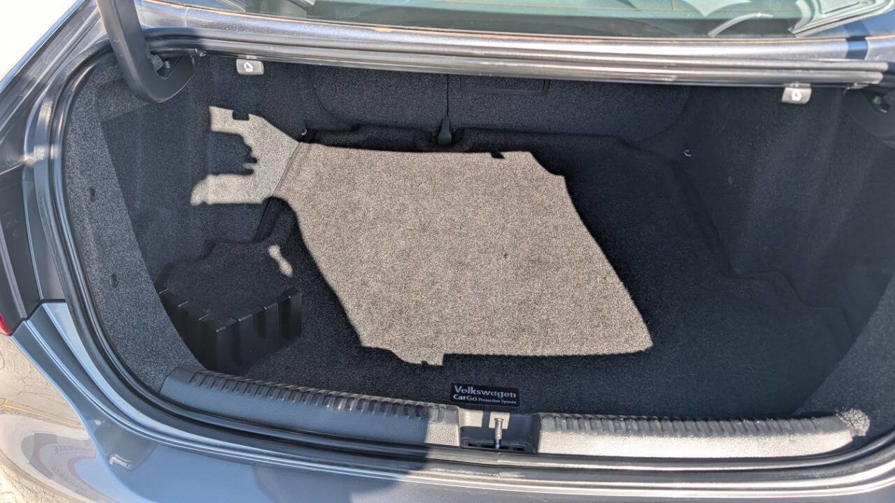 Used 2014 Volkswagen Jetta GLI Autobahn image 16