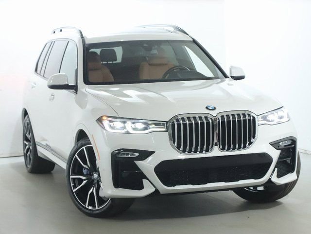 Certified 2022 BMW X7 xDrive40i w/ M Sport Package AWD/4WD image 2