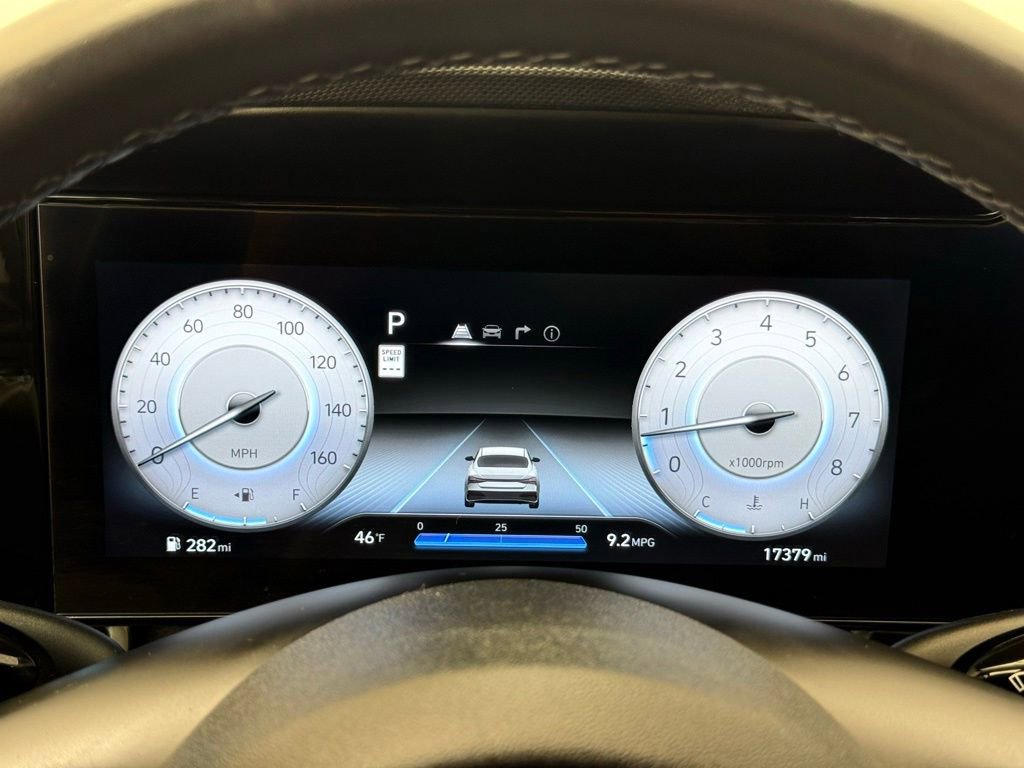 Used 2025 Hyundai Elantra Limited FWD image 31