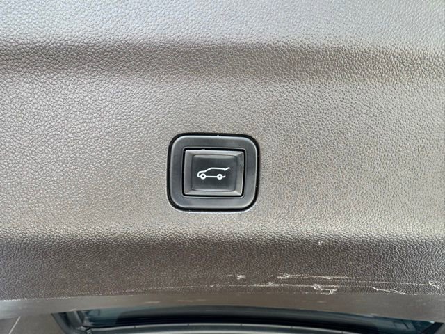 Used 2021 Chevrolet Tahoe Z71 w/ Z71 Signature Package image 28