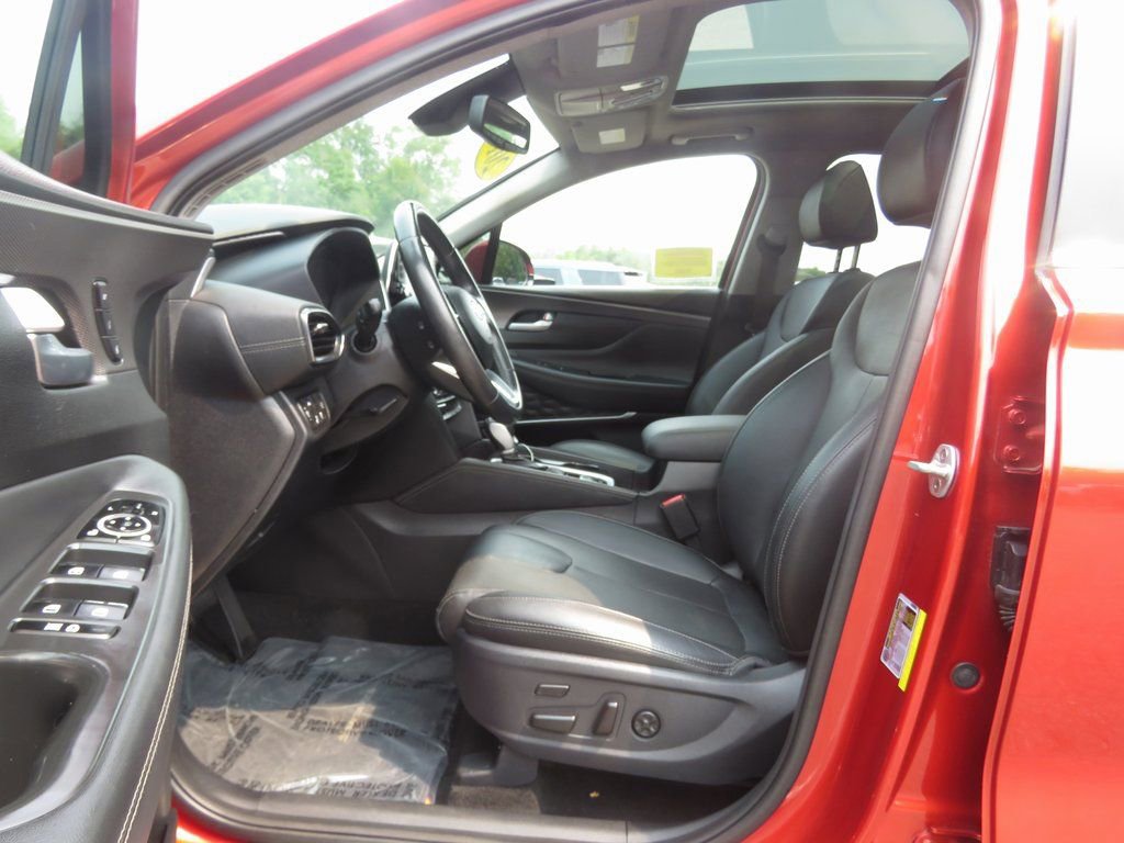 Used 2019 Hyundai Santa Fe FWD image 11
