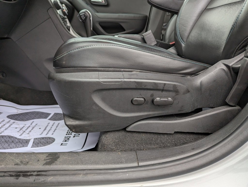 Used 2015 Chevrolet Trax LTZ image 11