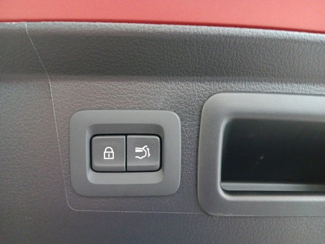 New 2025 MAZDA CX-50 AWD 2.5 S w/ Cargo Package image 6