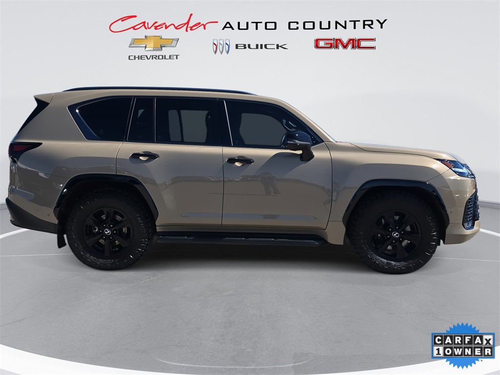 Used 2025 Lexus LX 700h Overtrail image 4