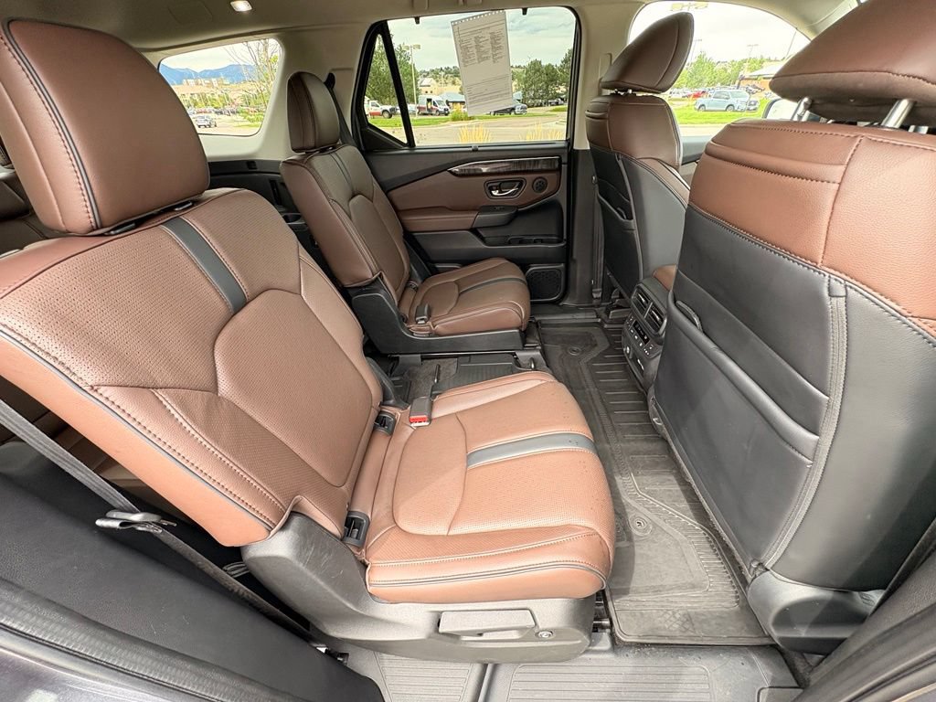Used 2023 Honda Pilot Elite image 32