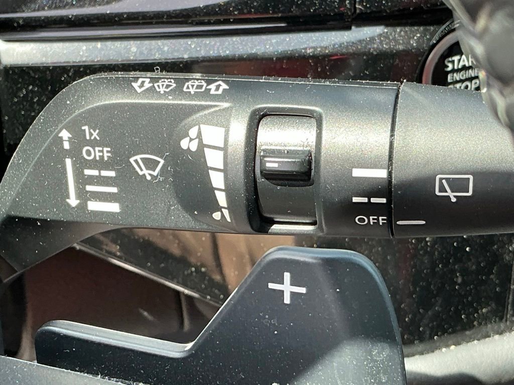 Used 2024 Nissan Pathfinder SV FWD image 23