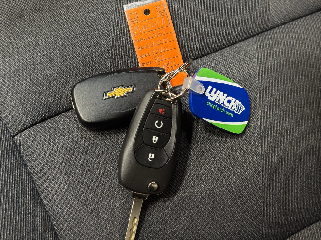 Used 2025 Chevrolet Trax RS w/ Driver Confidence Package FWD image 37