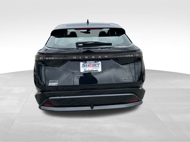 Used 2023 Nissan Ariya AWD image 4