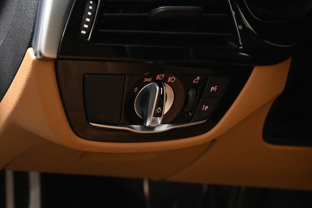 Certified 2023 BMW M550i xDrive M550i xDrive w/ Executive Package image 27