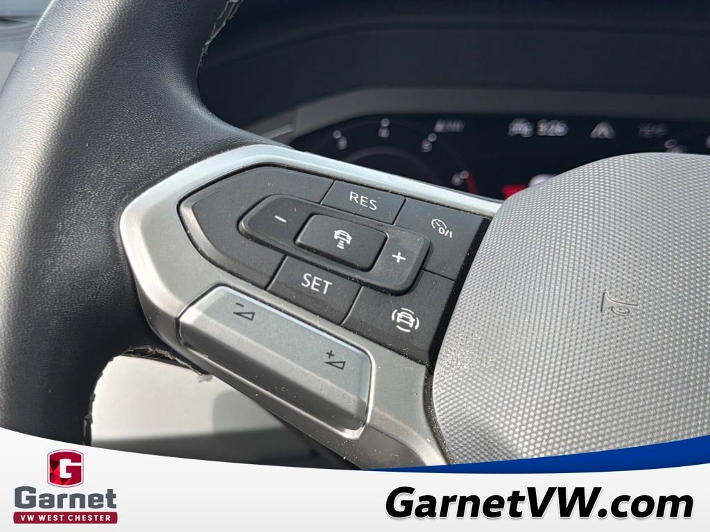 Certified 2023 Volkswagen Atlas Cross Sport SE w/ Panoramic Sunroof Package image 33