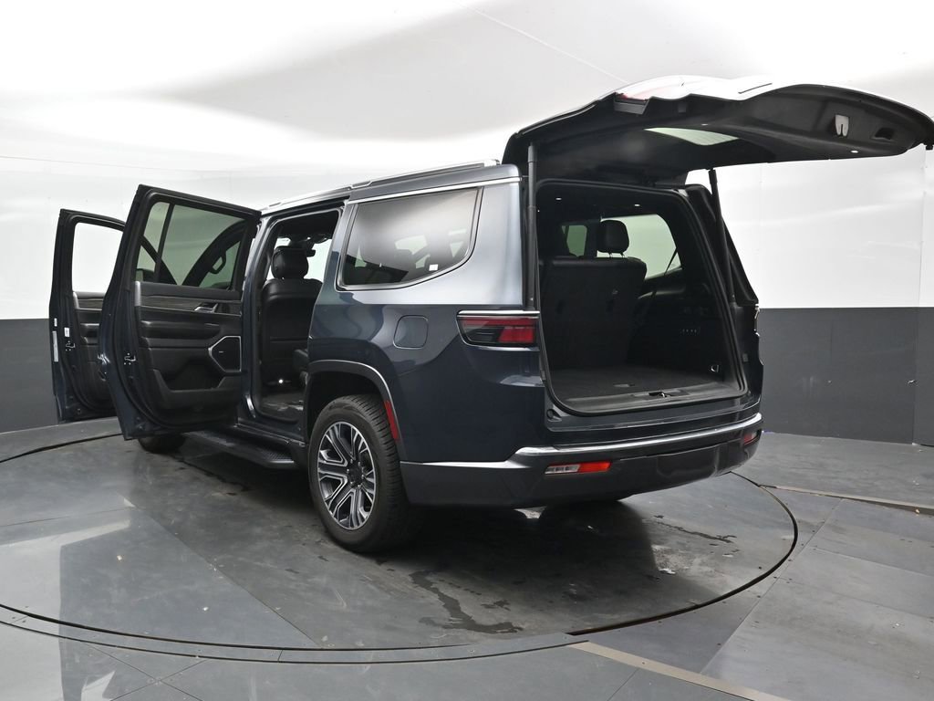Used 2022 Jeep Wagoneer Series III image 56