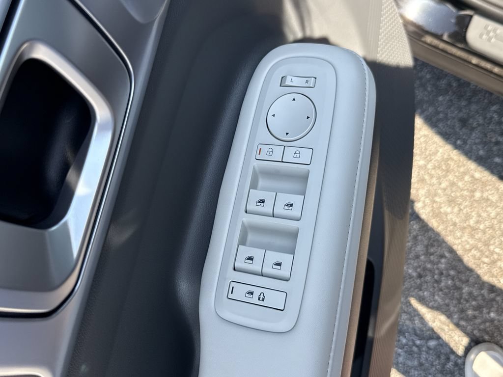 New 2027 Hyundai Santa Fe SEL FWD image 18