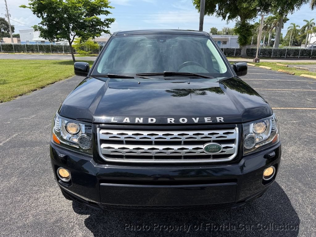 Used 2014 Land Rover LR2 AWD/4WD image 5