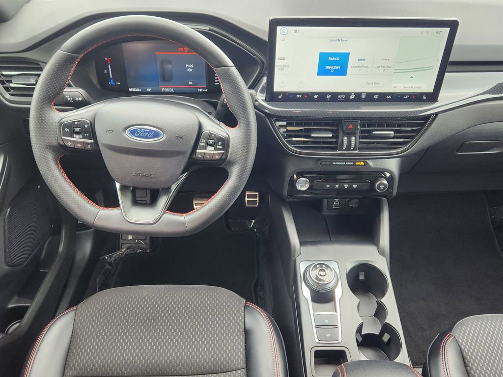 Used 2024 Ford Escape ST-Line Select w/ Tech Pack #1 AWD/4WD image 3