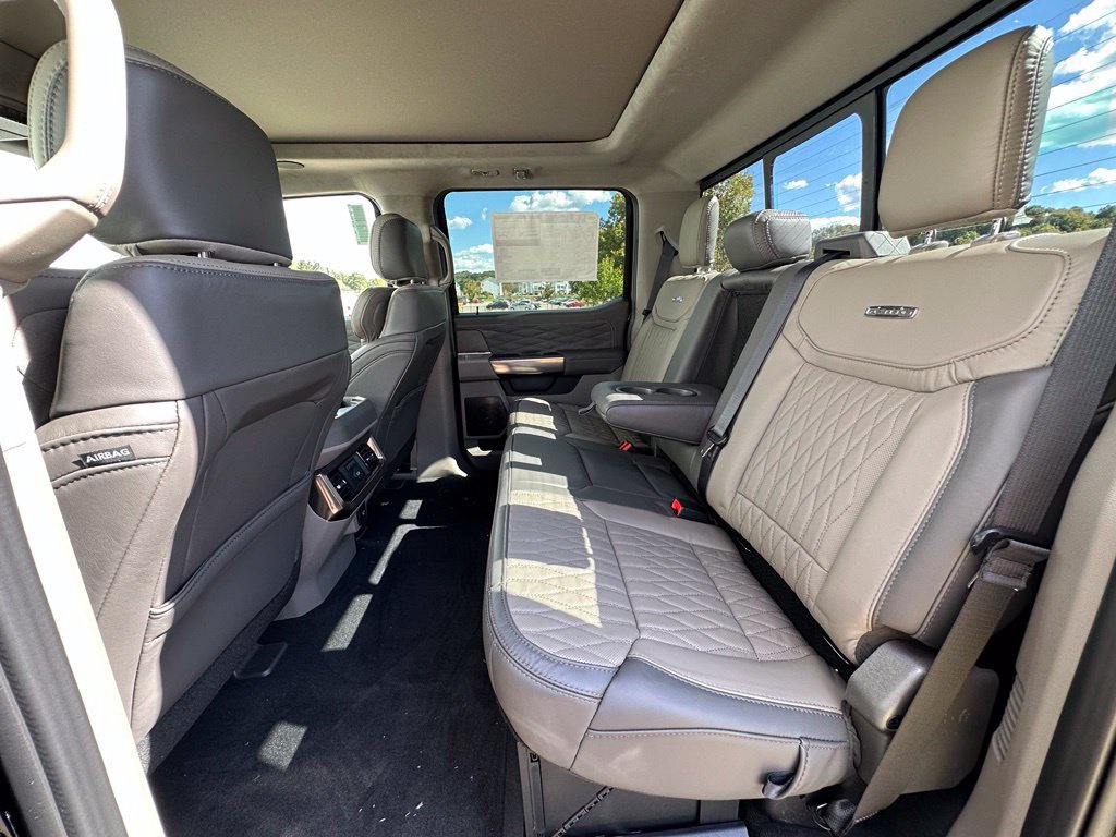 New 2027 Ford F250 Platinum w/ Platinum Plus Package AWD/4WD image 22