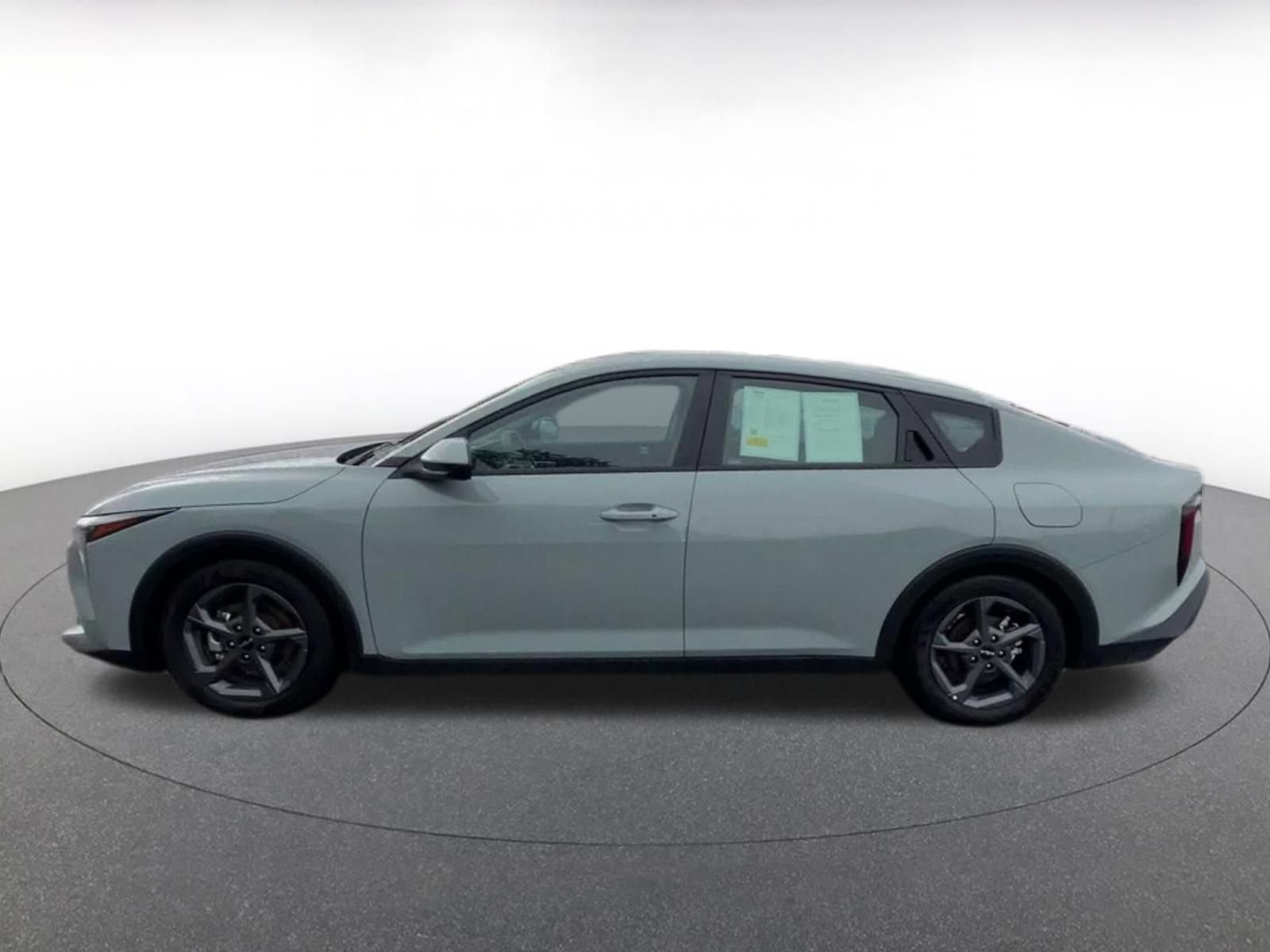 Used 2026 Kia K4 FWD image 8