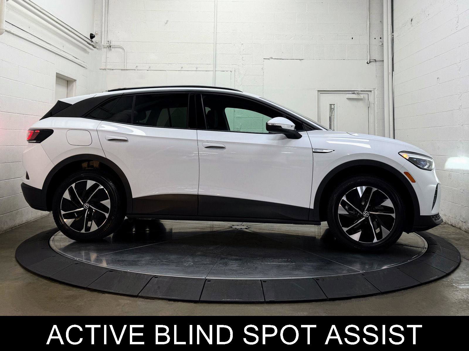 Used 2022 Volkswagen ID.4 Pro image 8