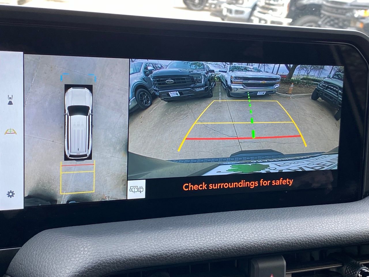 Used 2025 Toyota Land Cruiser image 28