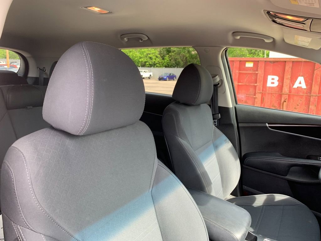 Used 2019 Kia Sorento FWD V6 image 20