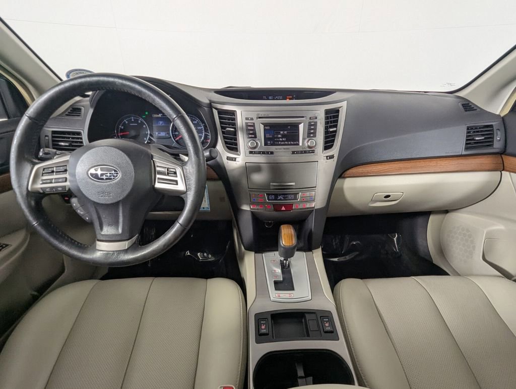 Used 2014 Subaru Outback 2.5i Limited w/ Moonroof Package image 14