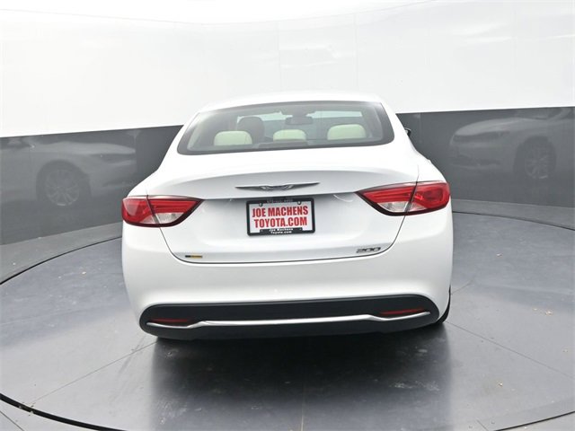 Used 2016 Chrysler 200 Limited image 6
