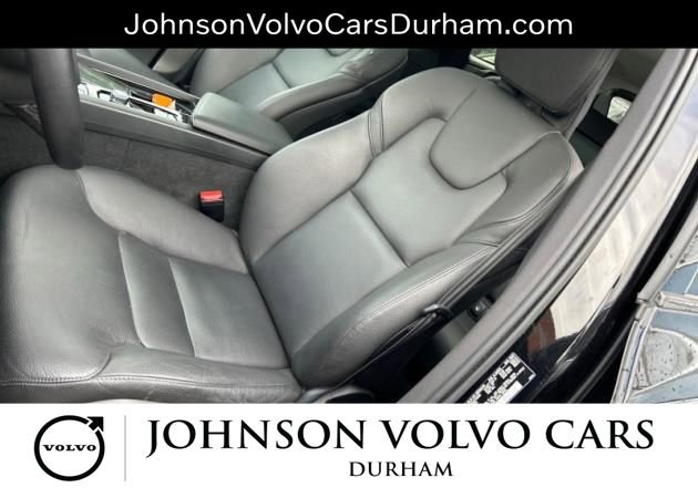 Used 2023 Volvo XC60 B5 Plus image 7