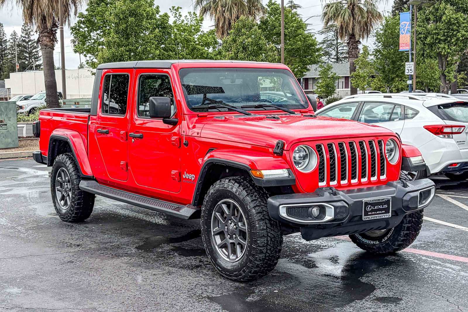Used 2020 Jeep Gladiator Overland image 5
