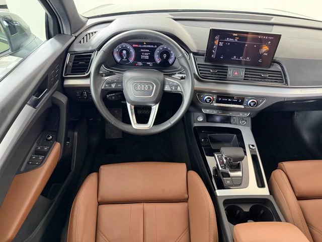 Used 2025 Audi Q5 2.0T Premium w/ Convenience Plus Package image 11