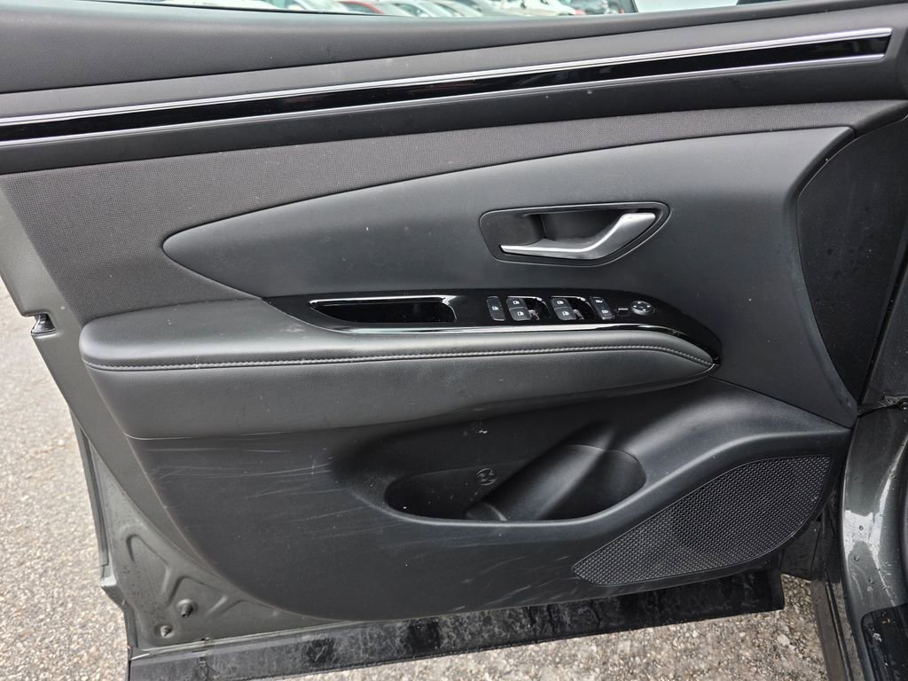 Used 2022 Hyundai Tucson SEL w/ Cargo Package image 17