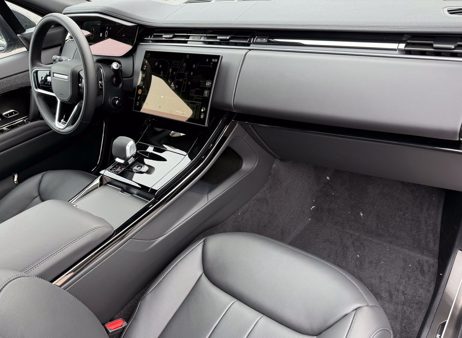 New 2026 Land Rover Range Rover Sport Dynamic SE AWD/4WD image 20