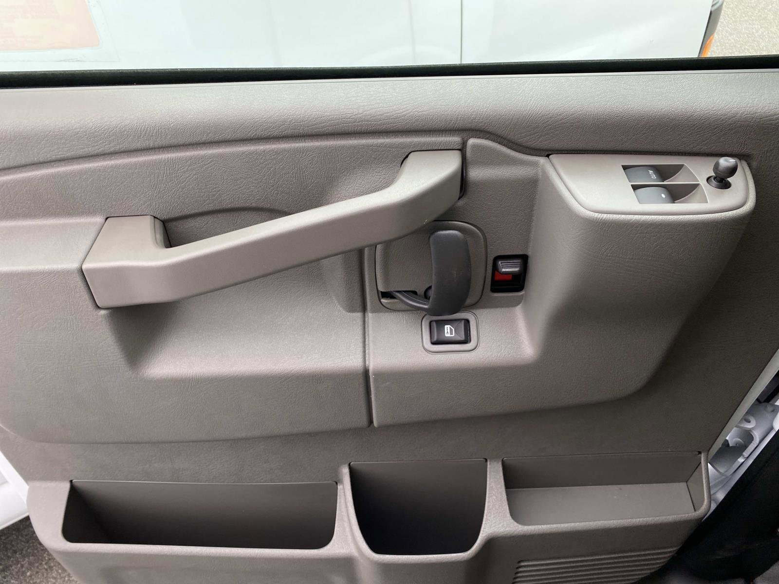 New 2025 GMC Savana 3500 w/ Driver Convenience Package image 13