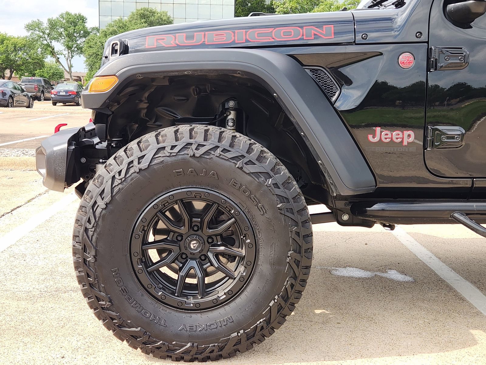 Used 2025 Jeep Gladiator Rubicon w/ Convenience Group image 8