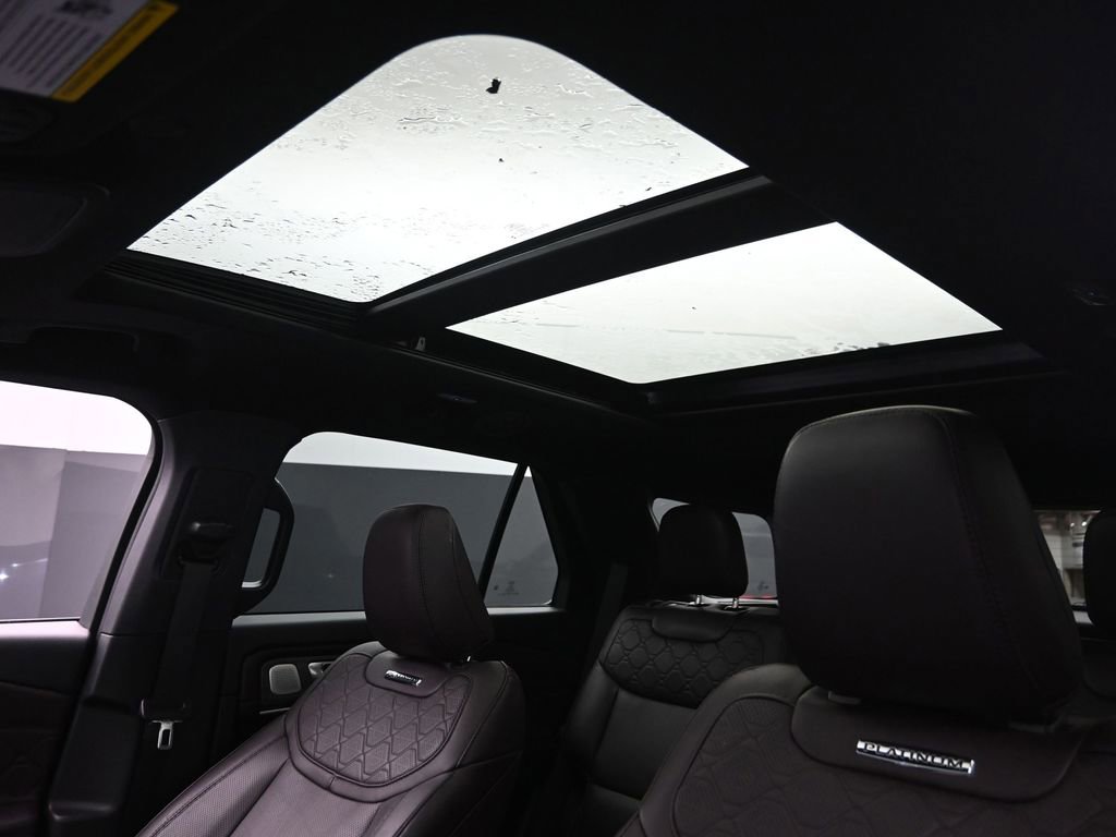 Used 2025 Ford Explorer Platinum w/ LUX Leather Package image 19