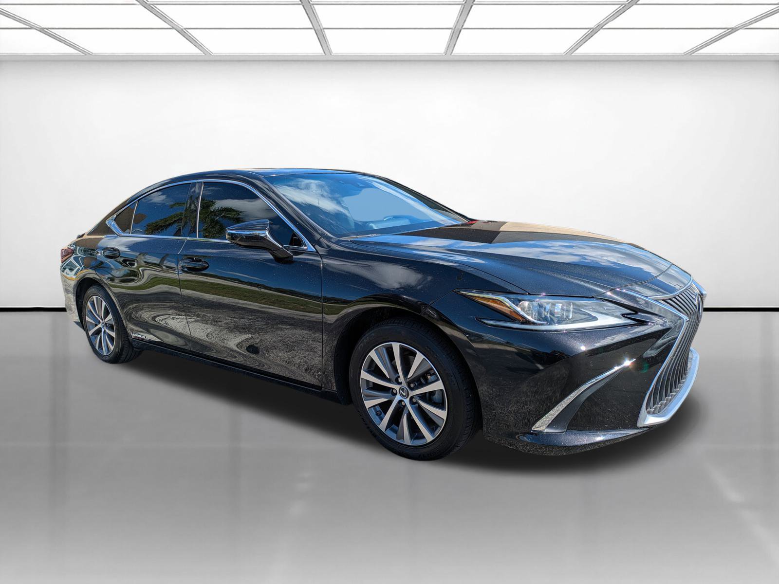 Used 2021 Lexus ES 300h w/ Premium Package