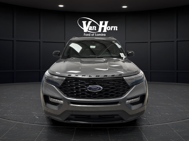Used 2023 Ford Explorer ST-Line AWD/4WD image 12