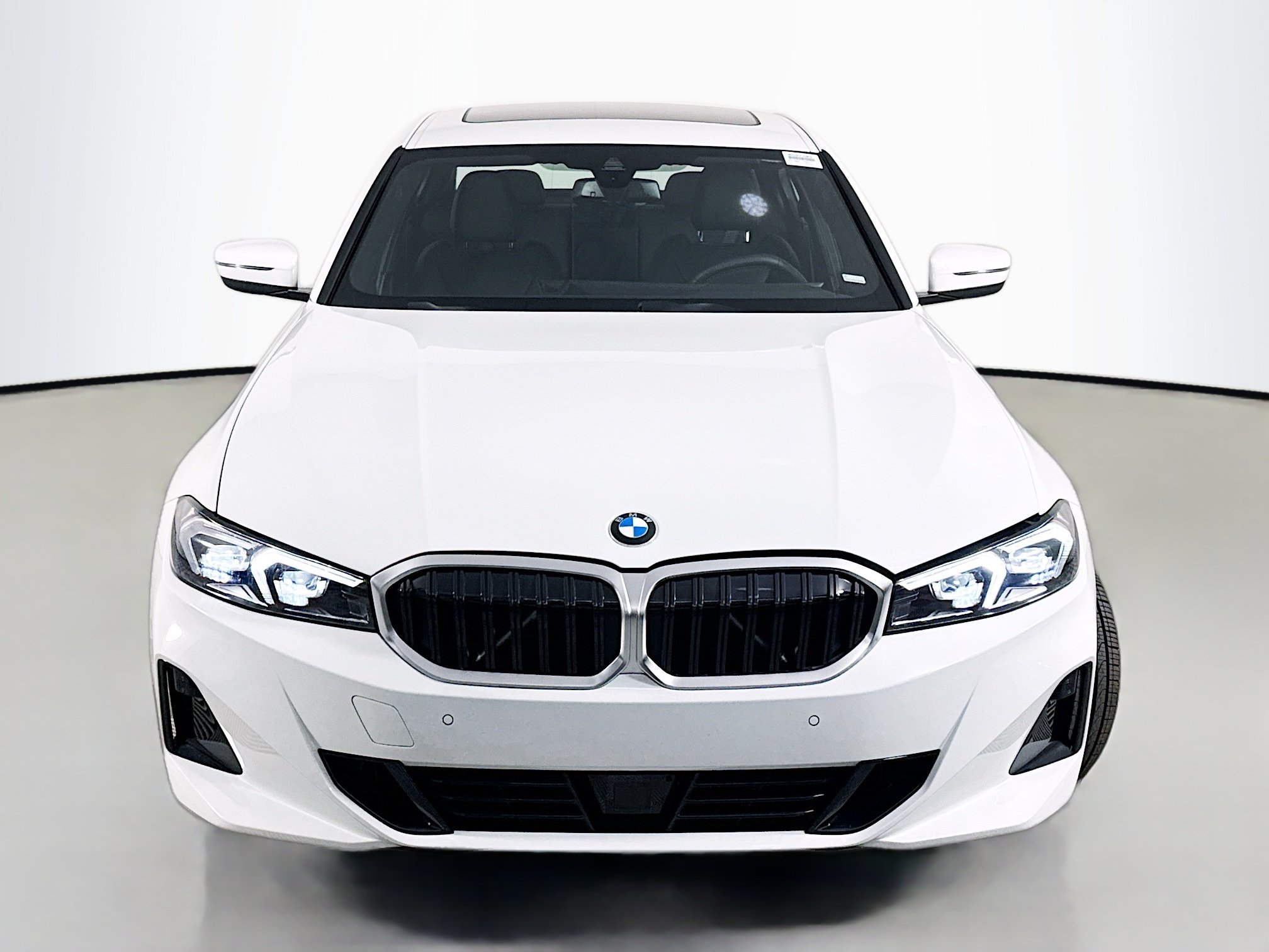 Used 2026 BMW 330i Sedan RWD image 2