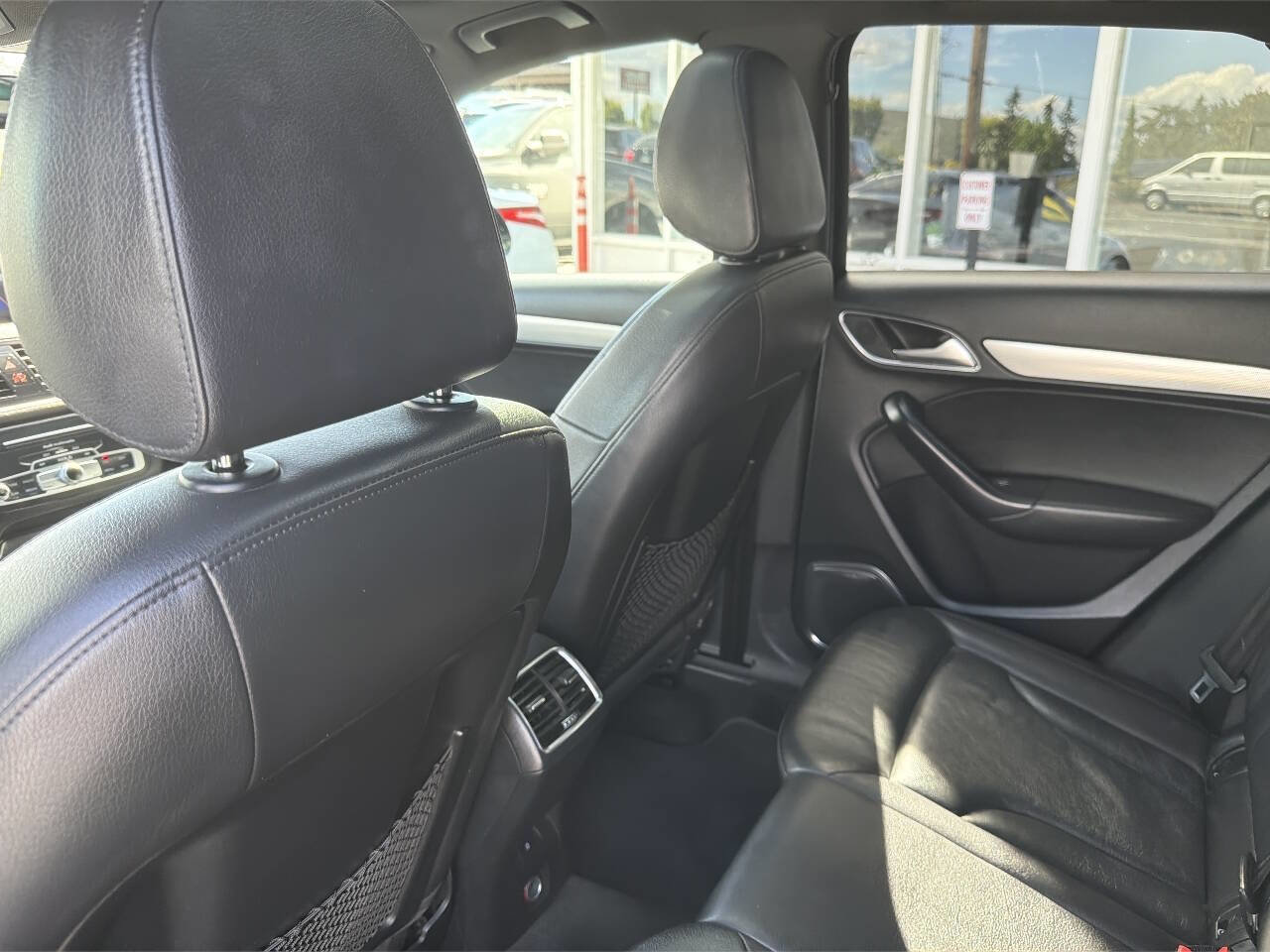 Used 2017 Audi Q3 2.0T Prestige w/ Prestige Package AWD/4WD image 24