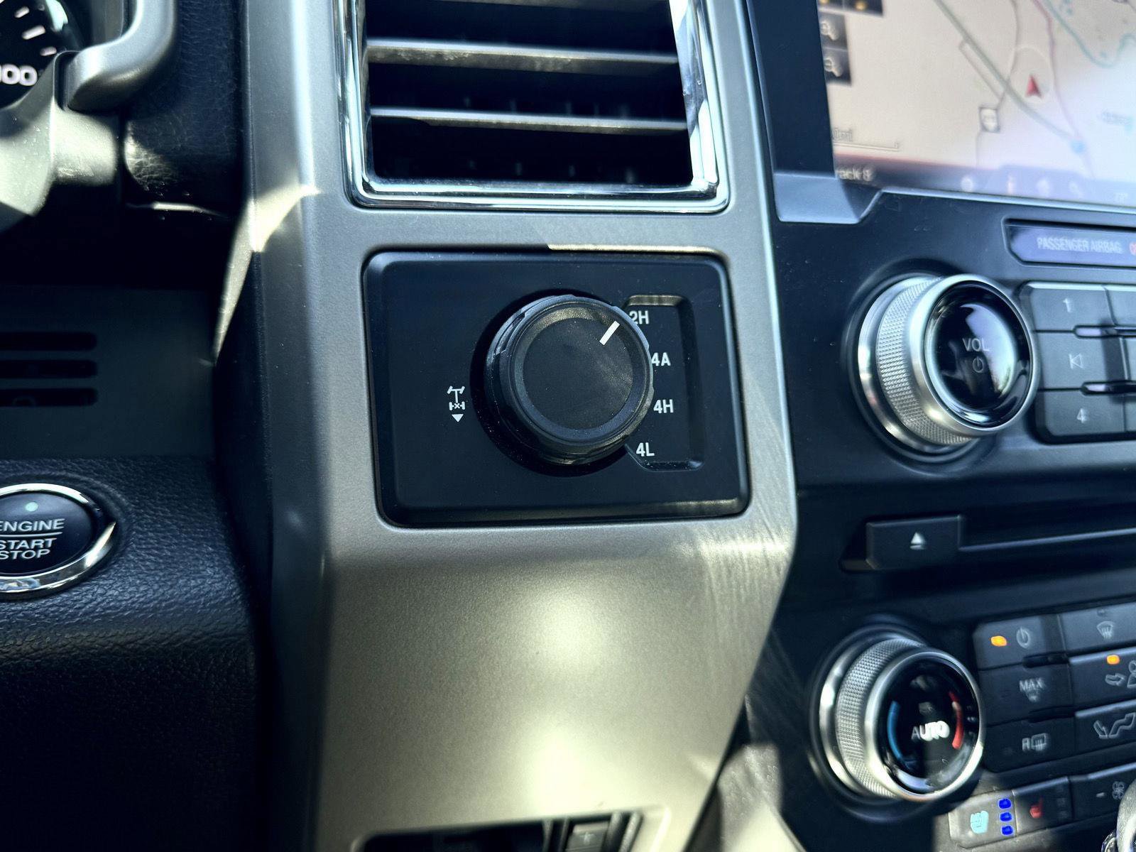 Used 2015 Ford F150 Lariat w/ Equipment Group 502A Luxury AWD/4WD image 22