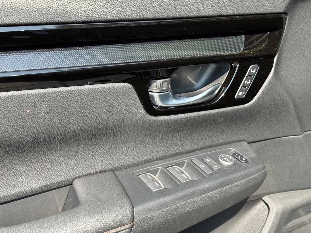 Certified 2026 Honda CR-V Sport Touring image 9