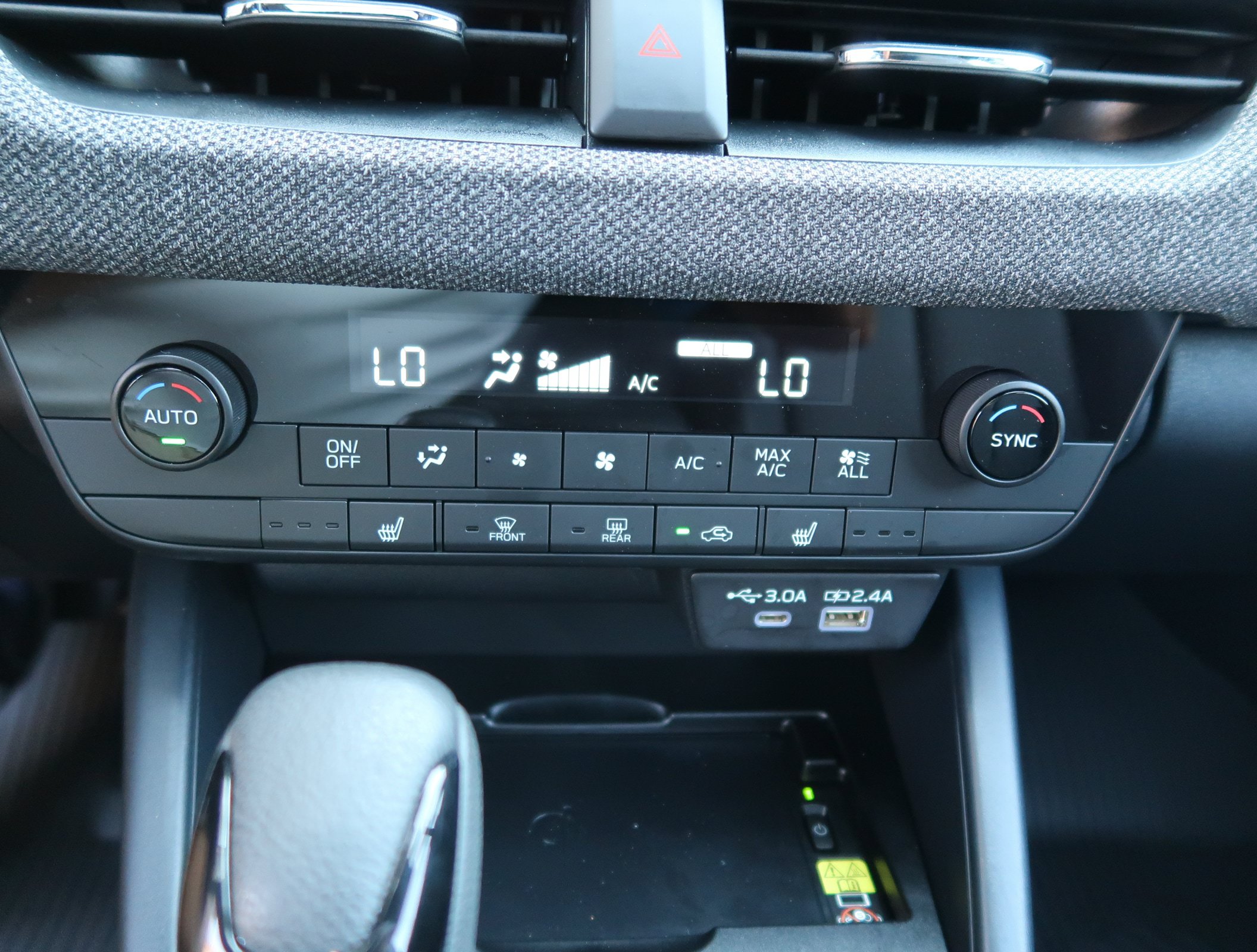Certified 2026 Subaru Outback Premium AWD/4WD image 25