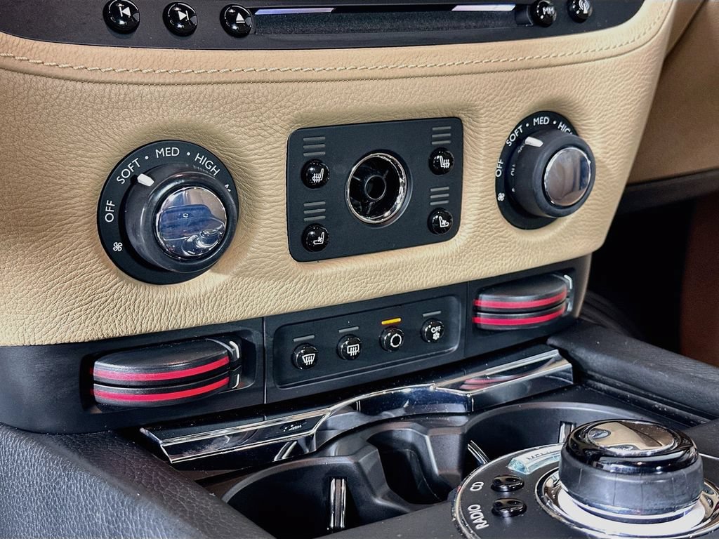 Used 2012 Rolls-Royce Ghost RWD image 13