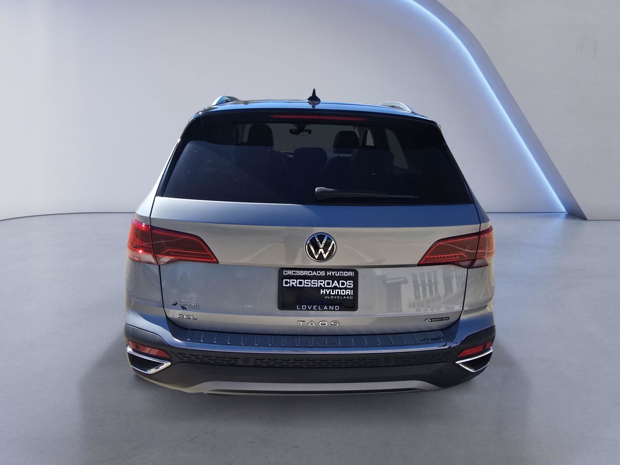 Used 2023 Volkswagen Taos SEL AWD/4WD image 5