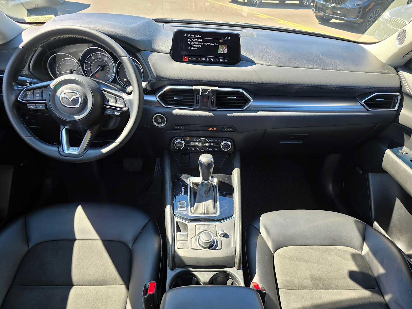Used 2018 MAZDA CX-5 Touring w/ Preferred Equipment Package AWD/4WD image 17
